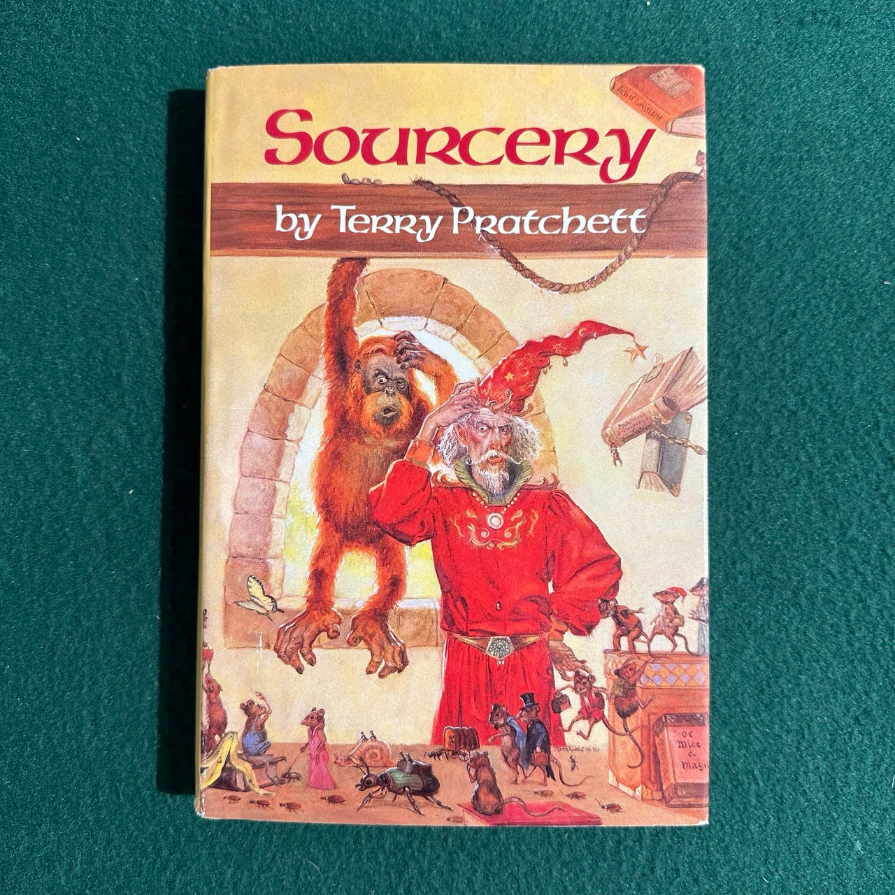 Vintage Fantasy Hardback: Terry Pratchett - Sourcery BCE