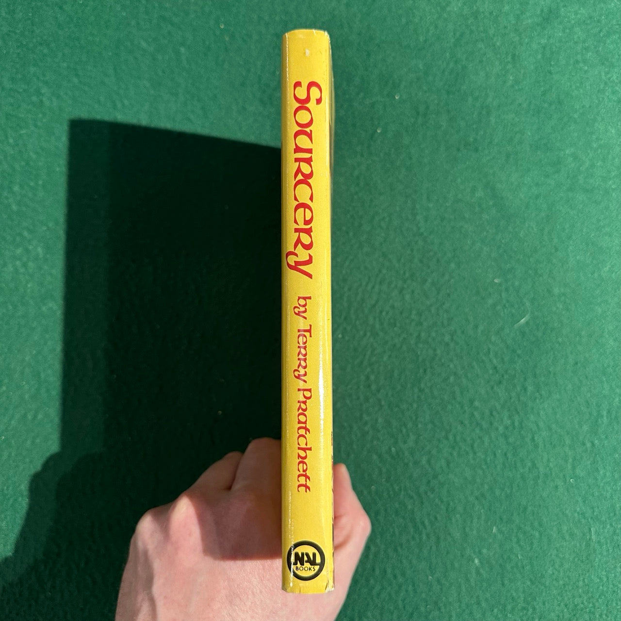 Vintage Fantasy Hardback: Terry Pratchett - Sourcery BCE
