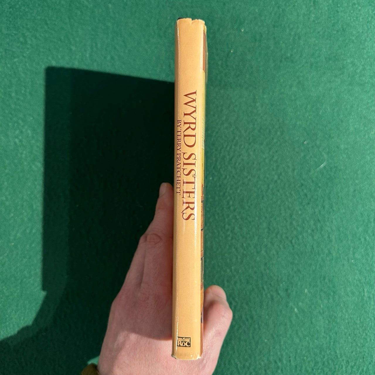 Vintage Fantasy Hardback: Terry Pratchett - Wyrd Sisters BCE