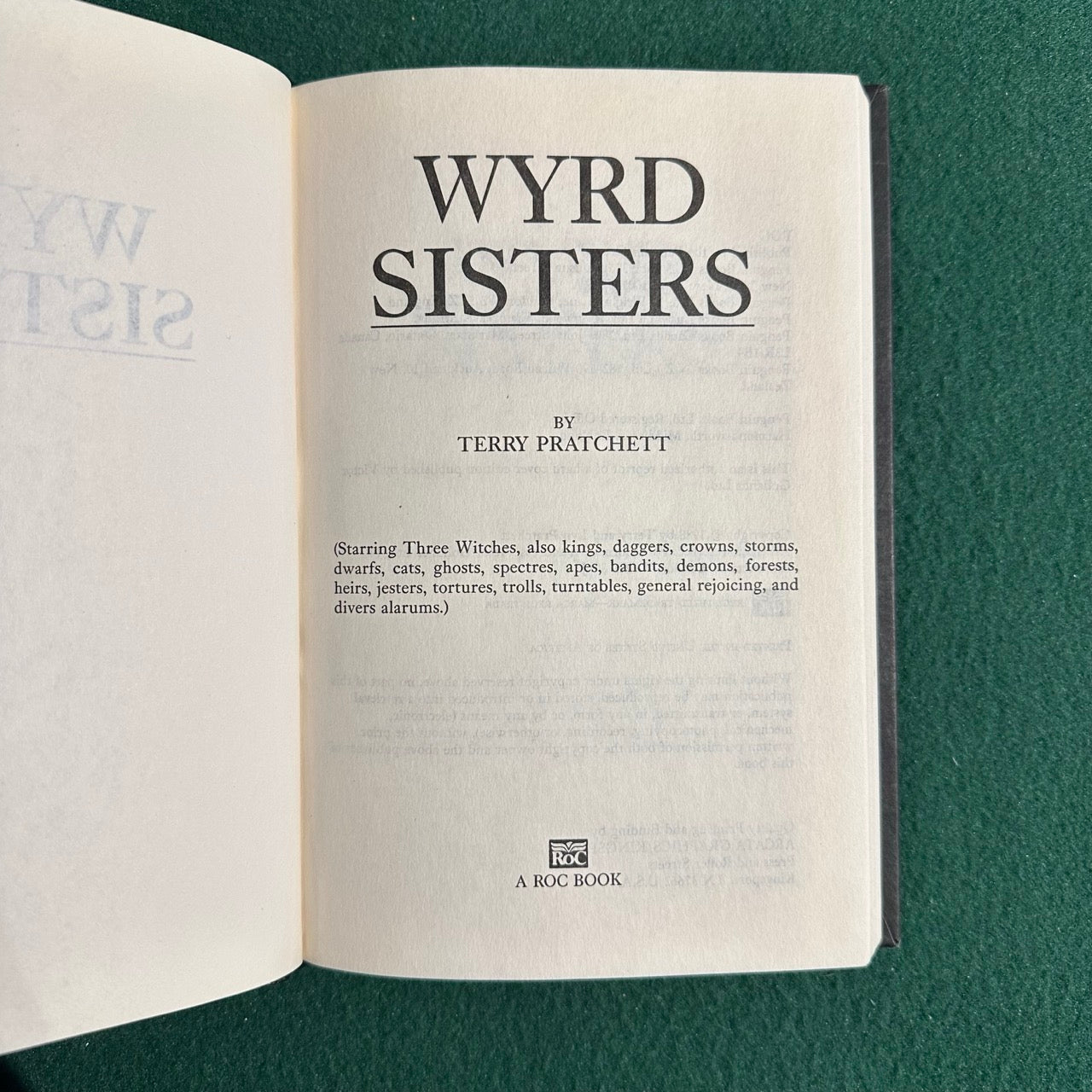 Vintage Fantasy Hardback: Terry Pratchett - Wyrd Sisters BCE