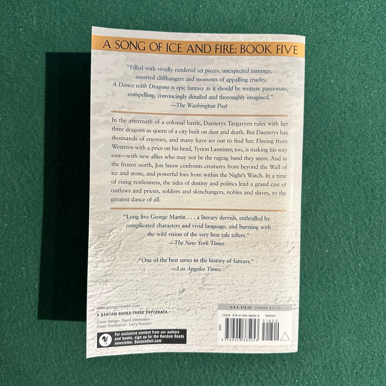 Fantasy Paperback: George RR Martin - A Dance with Dragons FIRST PRINTING