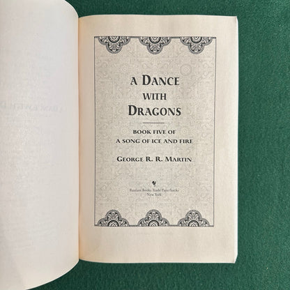 Fantasy Paperback: George RR Martin - A Dance with Dragons FIRST PRINTING