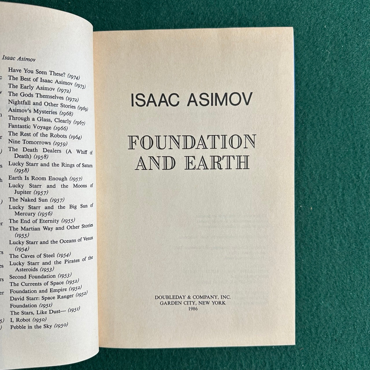 Vintage Sci-Fi Hardback: Isaac Asimov - Foundation and Earth