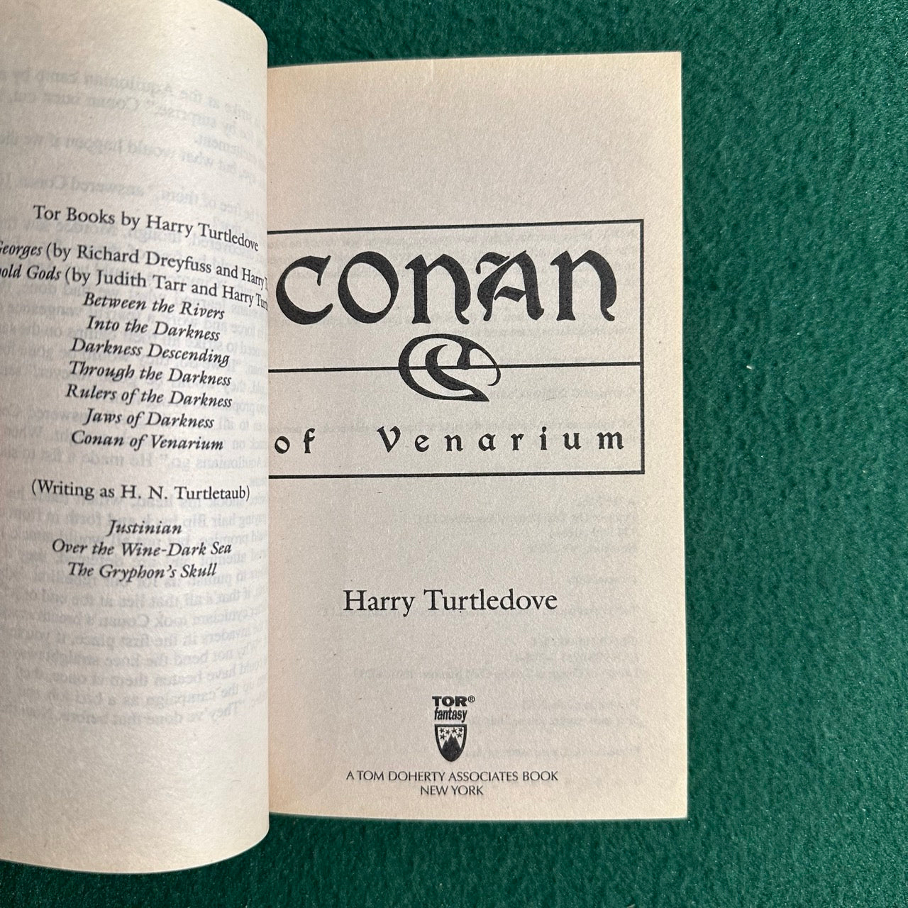 Fantasy Paperback: Harry Turtledove - Conan of Venarium FIRST PRINTING