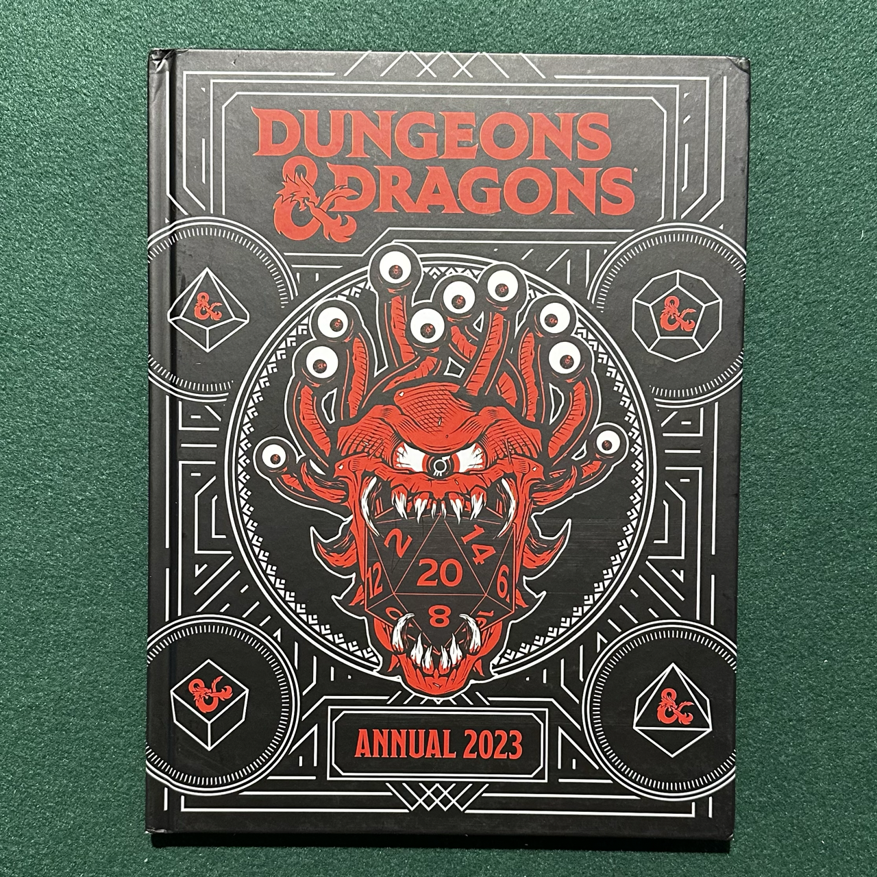 Dungeons & Dragons Hardback: Dungeons & Dragons Annual 2023 FIRST PRINT