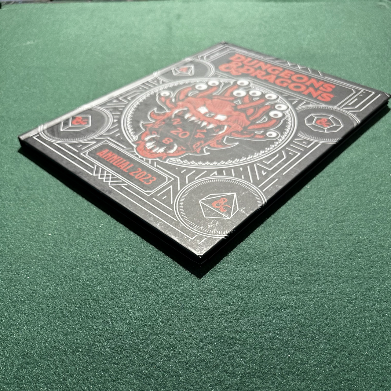 Dungeons & Dragons Hardback: Dungeons & Dragons Annual 2023 FIRST PRINT