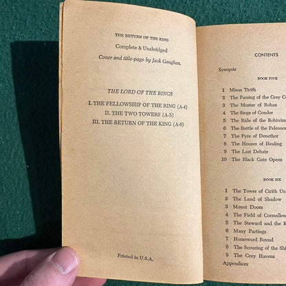 Vintage Fantasy Paperbacks: JRR Tolkien - The Hobbit (3rd Printing) and The Lord of the Rings Ace Unauthorized Editions