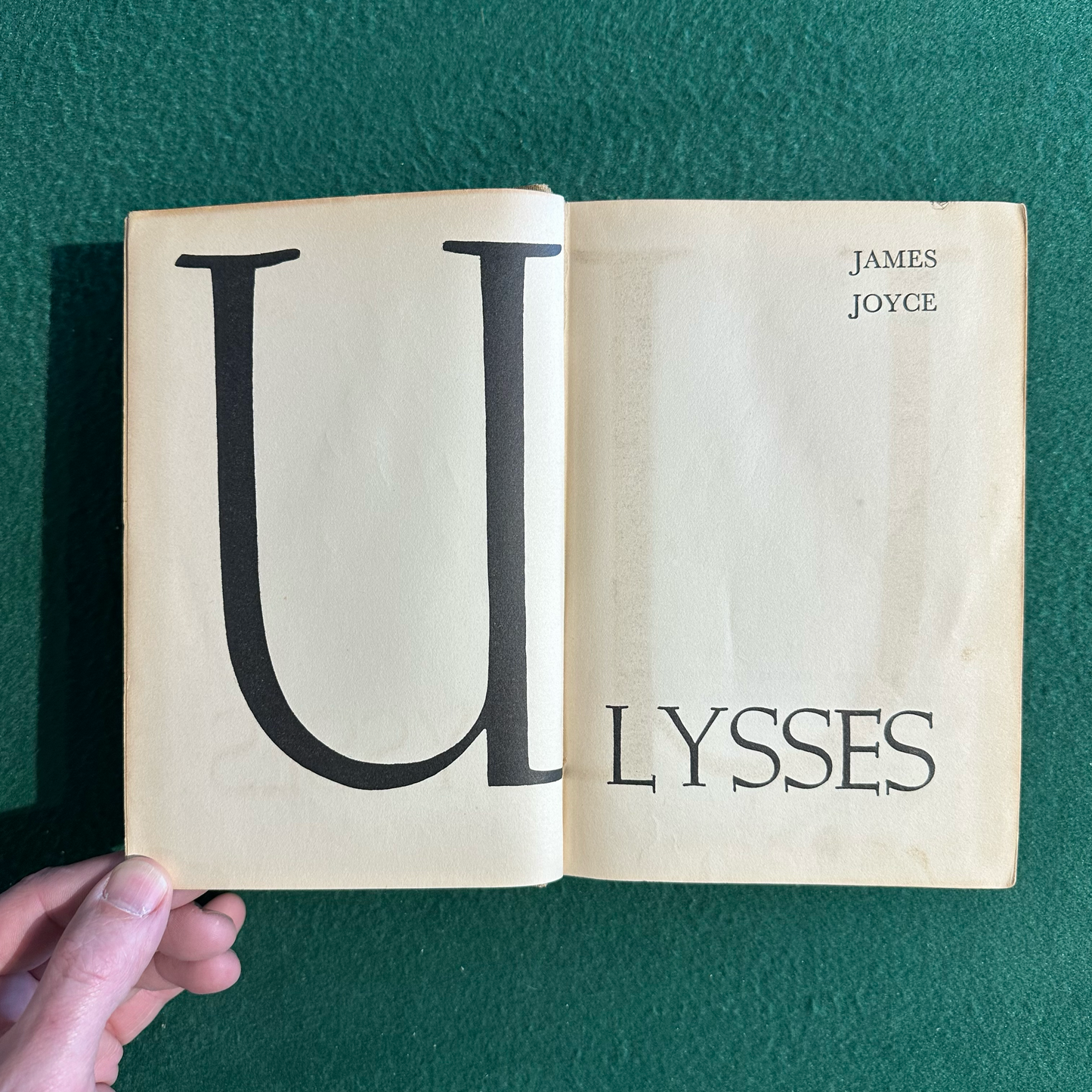 Vintage Fiction Hardback: James Joyce - Ulysses FOURTH PRINTING