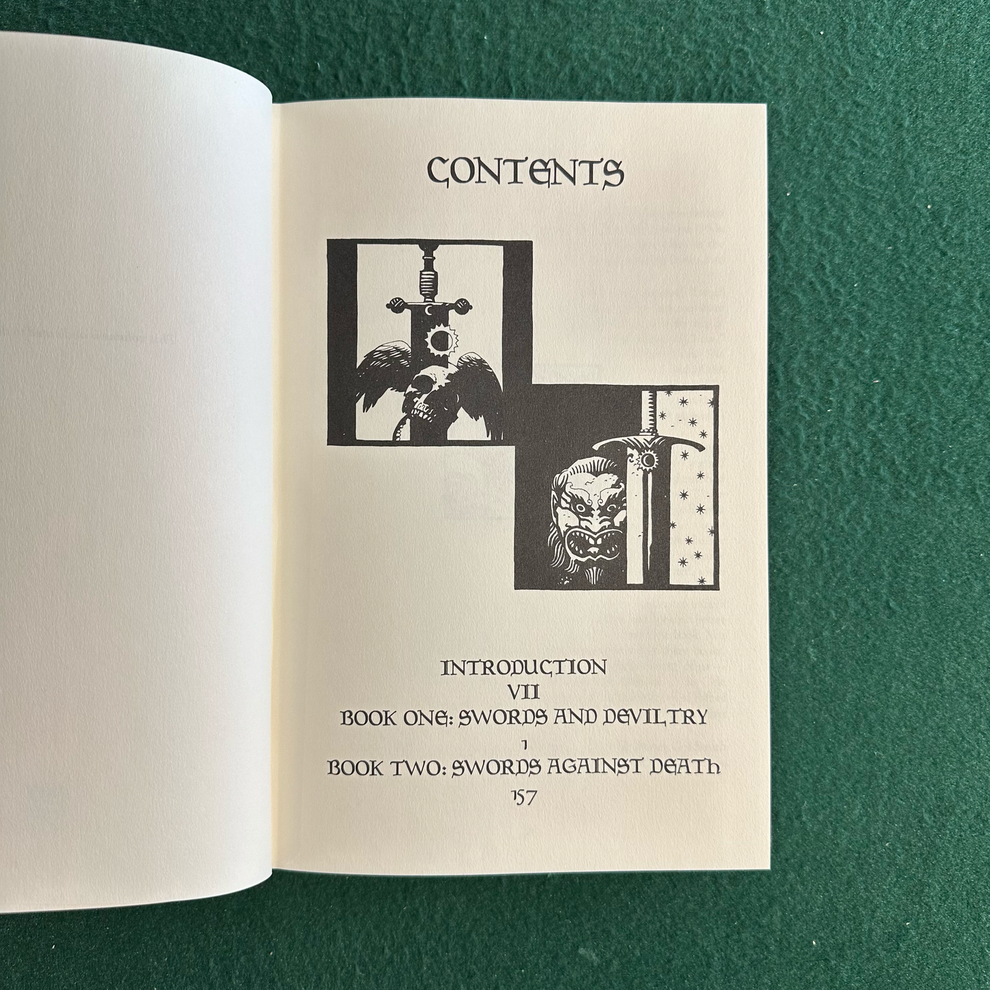 Vintage Fantasy Hardback: Fritz Leiber - Ill Met in Lankhmar