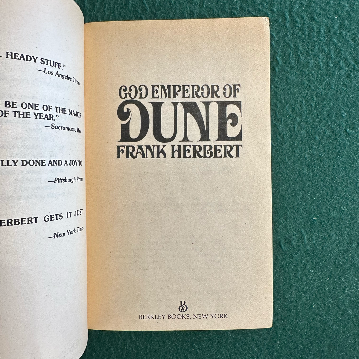 Vintage Sci-Fi Paperback: Frank Herbert - God Emperor of Dune