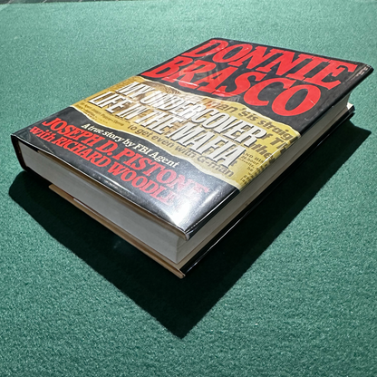 Vintage Non-Fiction Hardback: Joseph D Pistone and Richard Woodley - Donnie Brasco FIRST EDITION / PRINTING