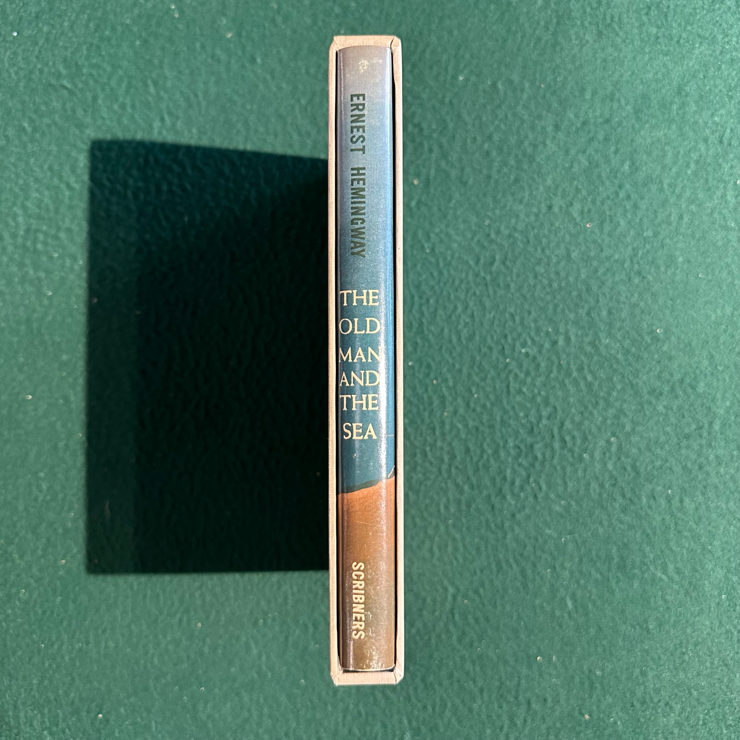 Vintage Fiction Hardback: Ernest Hemingway - The Old Man and the Sea FIRST EDITION FACSIMILE