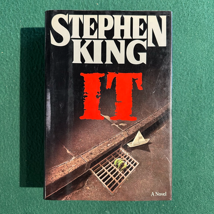 Vintage Horror Hardback: Stephen King - It FIRST EDITION