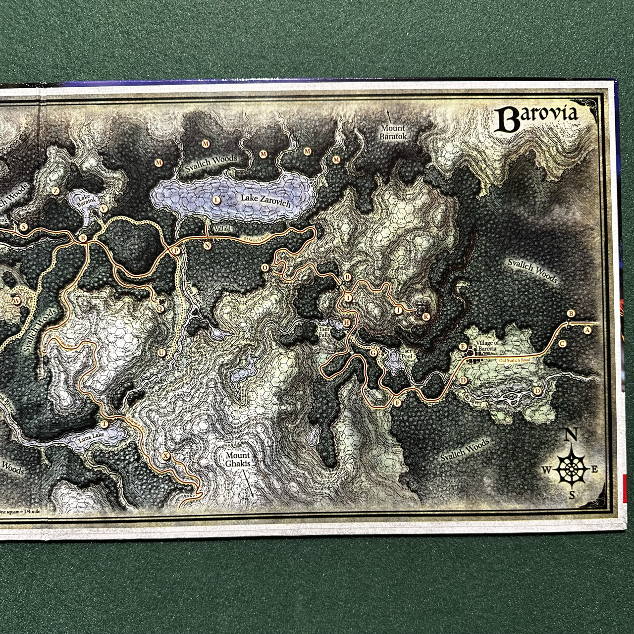 Dungeons & Dragons Hardback: Curse of Strahd with DM Screen FIRST PRINT