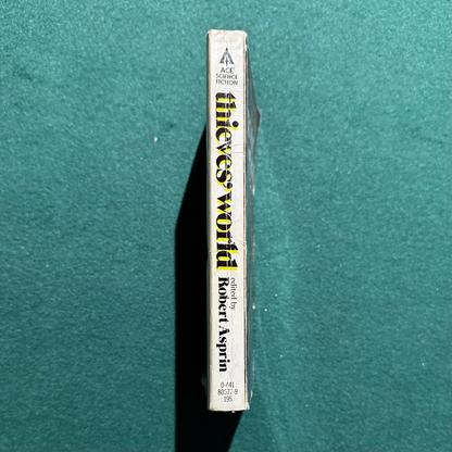 Vintage Fantasy Paperback: Robert Asprin - Thieves' World SIGNED SECOND PRINTING
