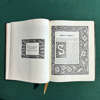 Vintage Fiction Hardback: Sir Thomas Mallory - Le Morte Darthur