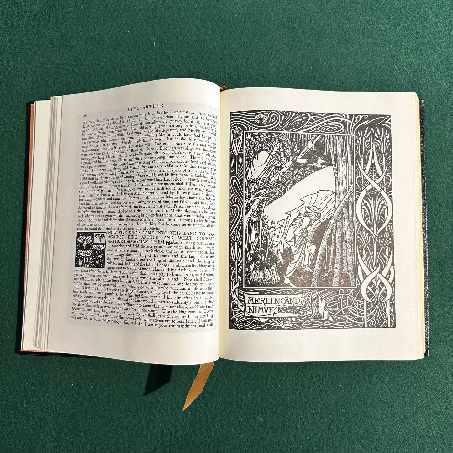 Vintage Fiction Hardback: Sir Thomas Mallory - Le Morte Darthur