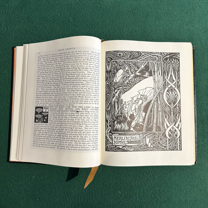 Vintage Fiction Hardback: Sir Thomas Mallory - Le Morte Darthur