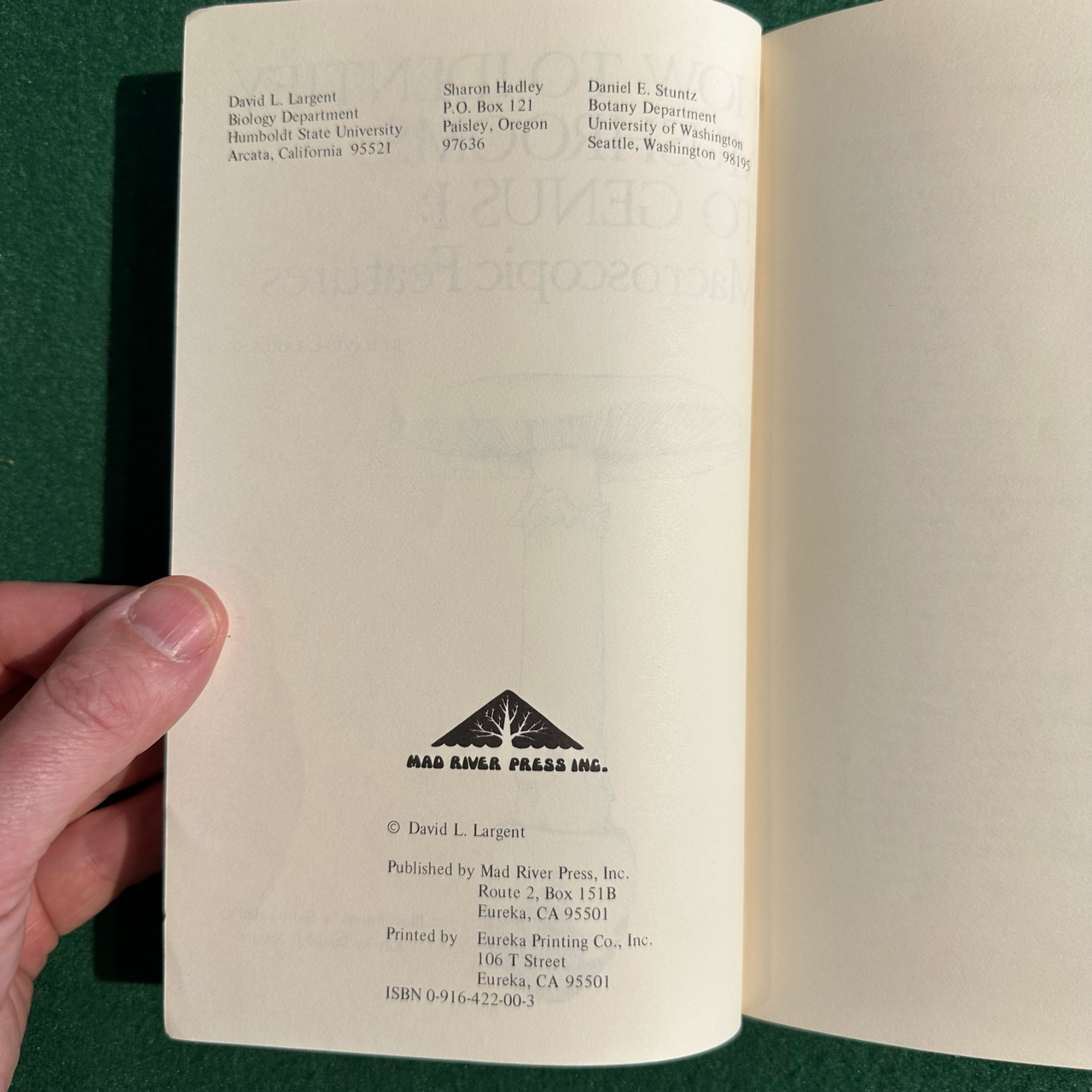 Vintage Non-Fiction Paperback: David L Largent - How to Identify Mushrooms to Genus I: Macroscopic Features