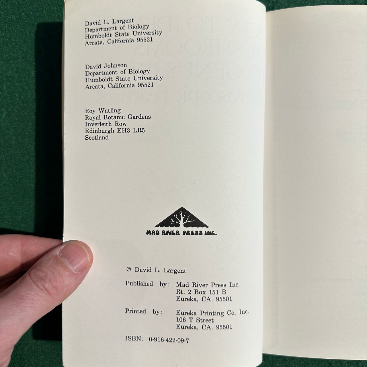 Vintage Non-Fiction Paperback: David Largent, David Johnson and Roy Watling - How to Identify Mushrooms to Genus III: Microscopic Features