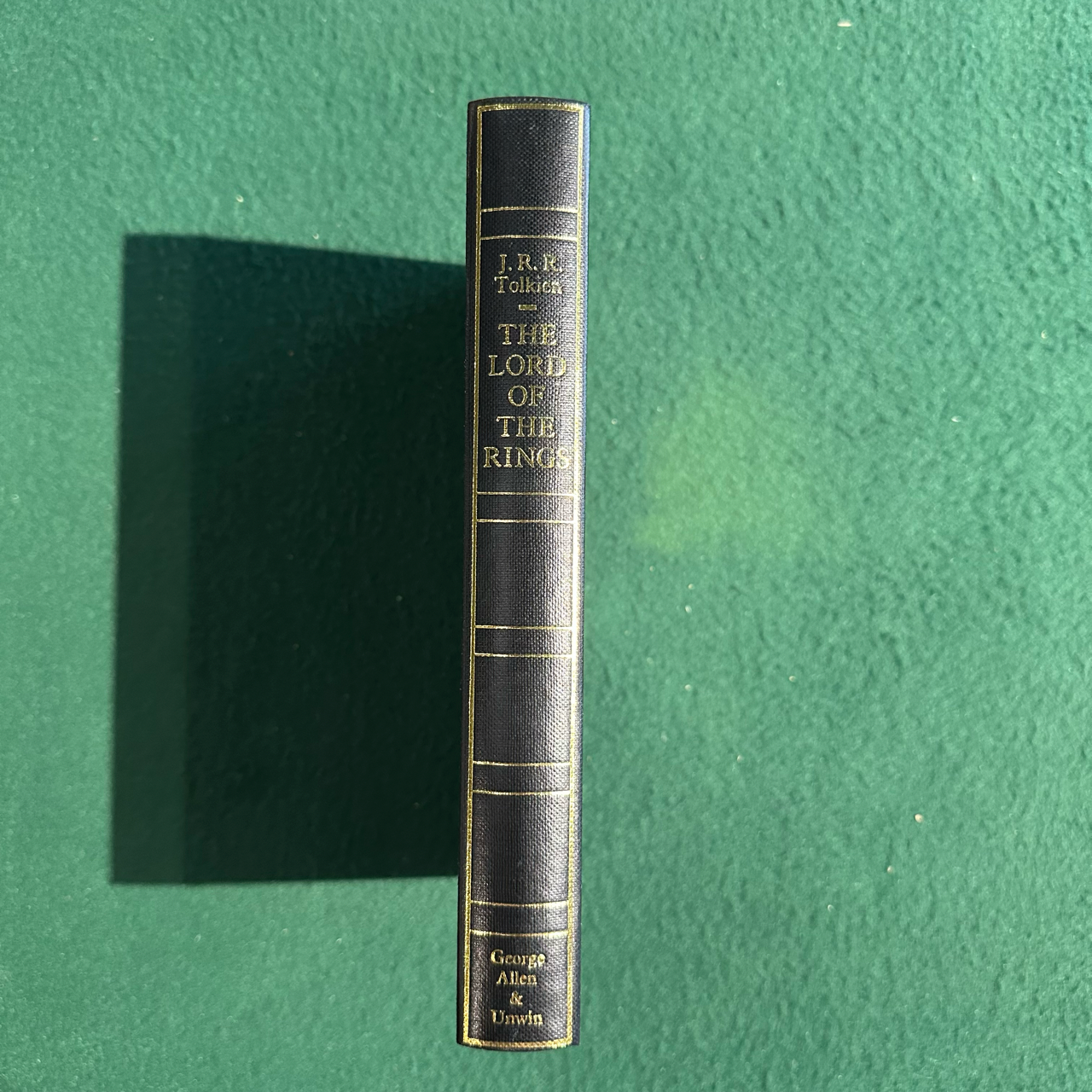Vintage Fantasy Hardback: JRR Tolkien - The Lord of the Rings De Luxe Edition SIXTH PRINTING