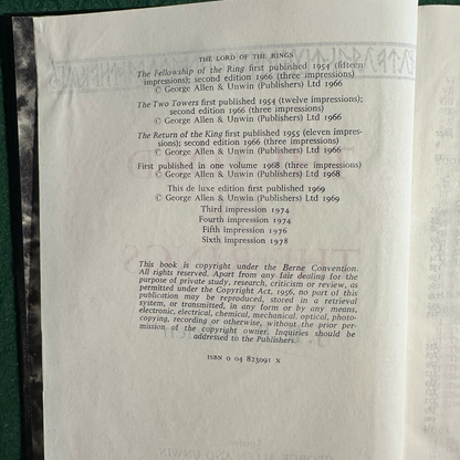 Vintage Fantasy Hardback: JRR Tolkien - The Lord of the Rings De Luxe Edition SIXTH PRINTING