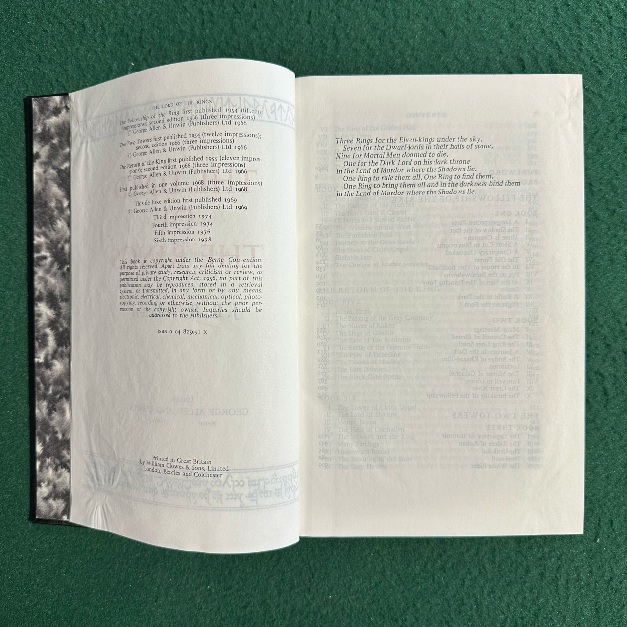 Vintage Fantasy Hardback: JRR Tolkien - The Lord of the Rings De Luxe Edition SIXTH PRINTING