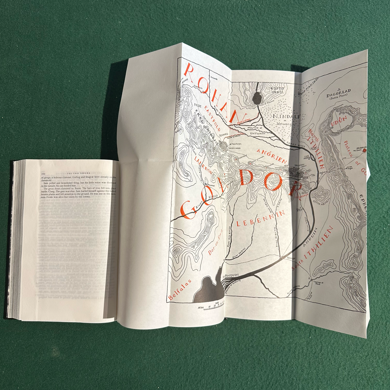 Vintage Fantasy Hardback: JRR Tolkien - The Lord of the Rings De Luxe Edition SIXTH PRINTING