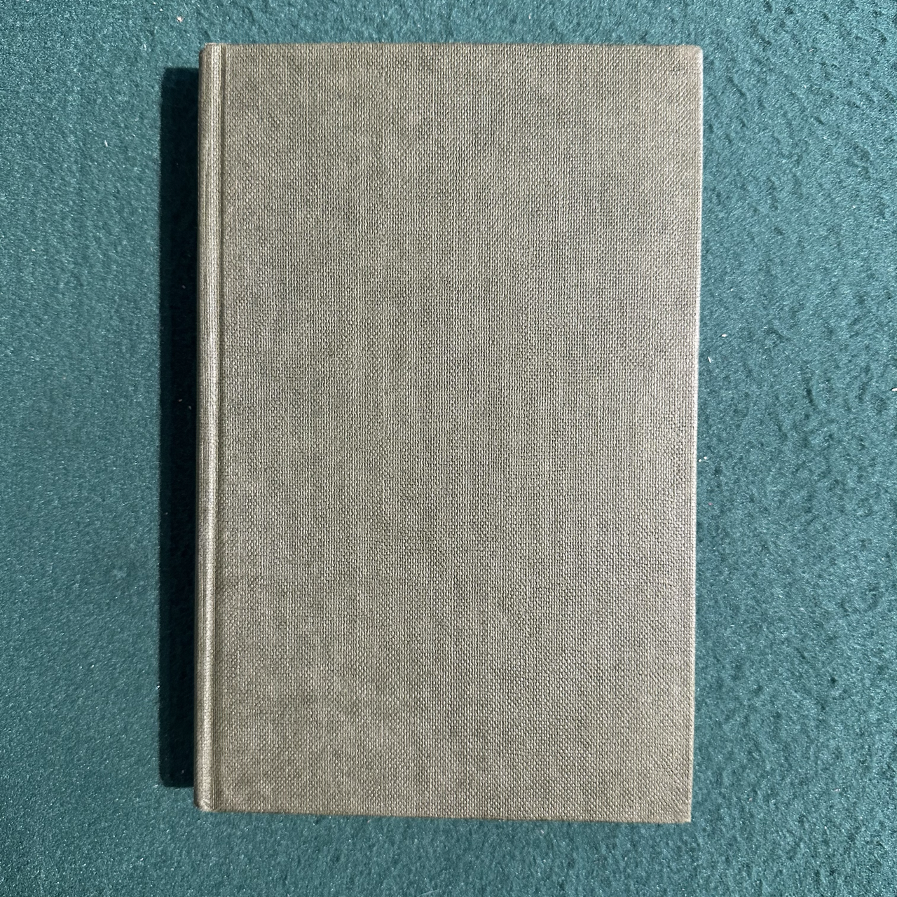 Vintage Fantasy Hardback: Ursula K Le Guin - A Wizard of Earthsea FOURTH UK PRINTING