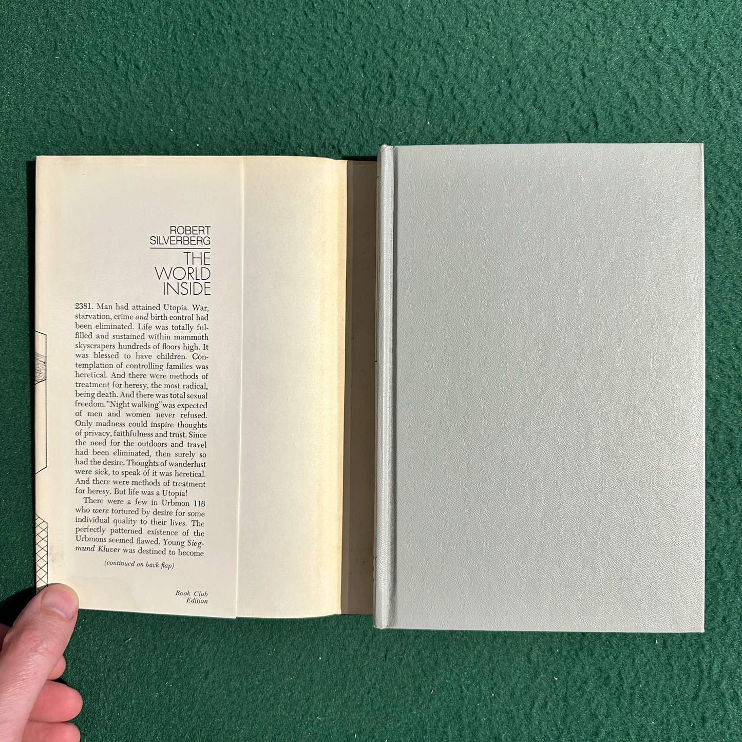 Vintage Sci-Fi Hardback: Robert Silverberg - The World Inside BCE