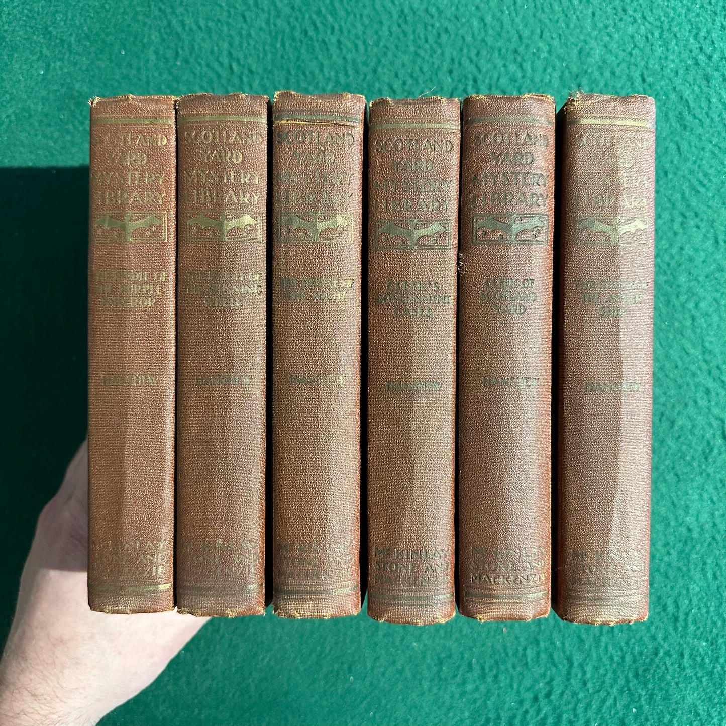 Vintage Fiction Hardbacks: Mary E and Thomas W Hanshew - The Scotland Yard Mystery Library, Six Book Set