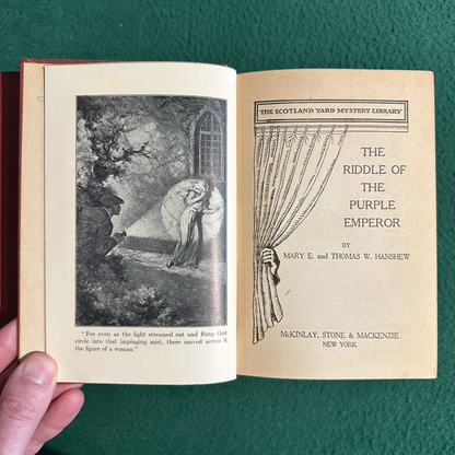 Vintage Fiction Hardbacks: Mary E and Thomas W Hanshew - The Scotland Yard Mystery Library, Six Book Set