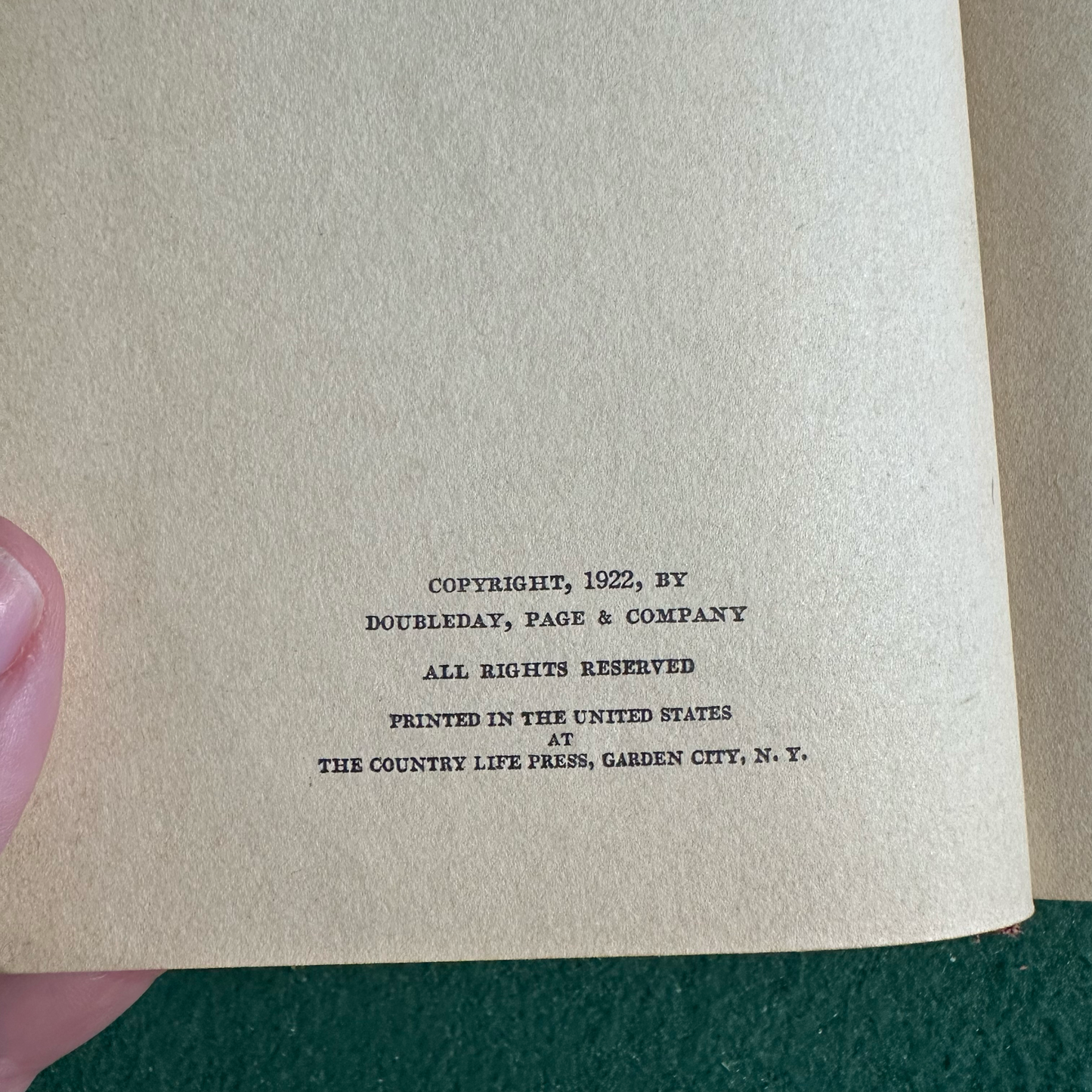 Vintage Fiction Hardbacks: Mary E and Thomas W Hanshew - The Scotland Yard Mystery Library, Six Book Set