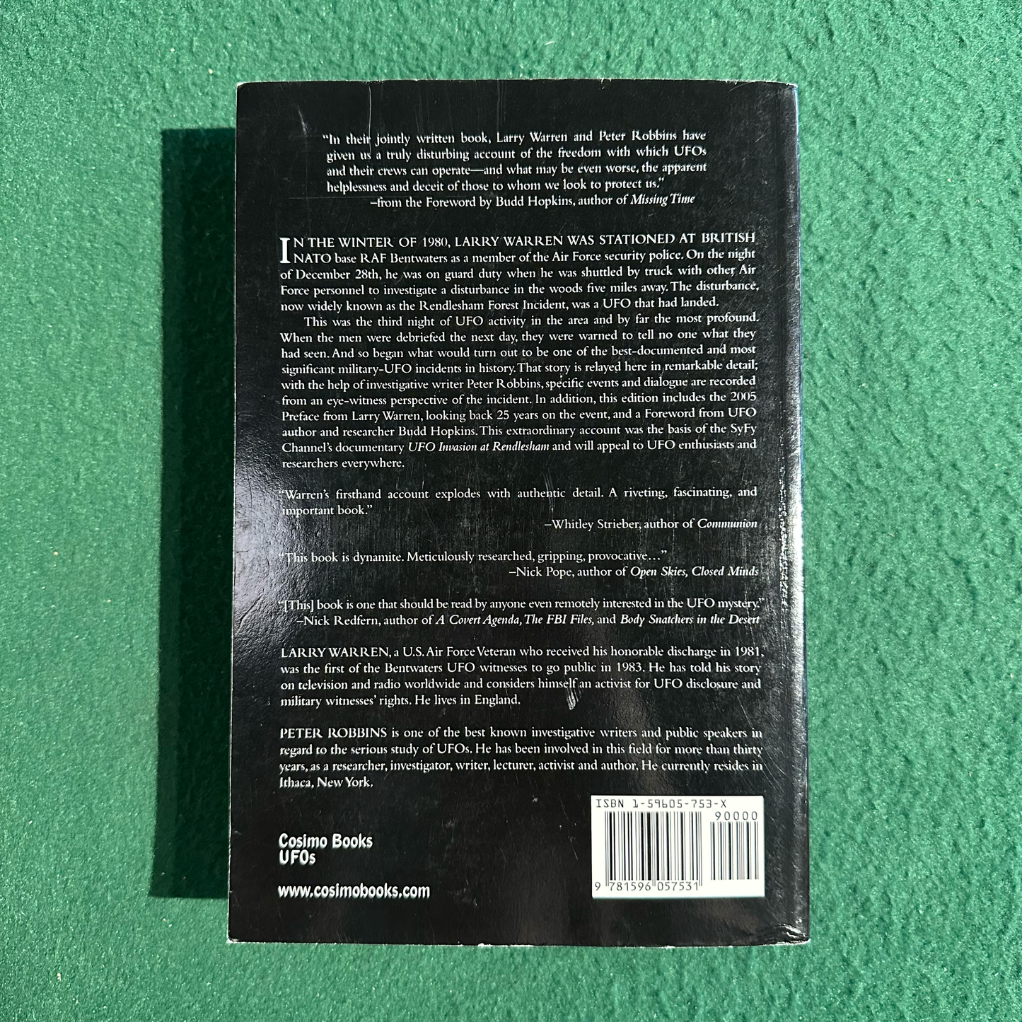 Non-Fiction Paperback: Larry Warren and Peter Robbins - Left at East Gate