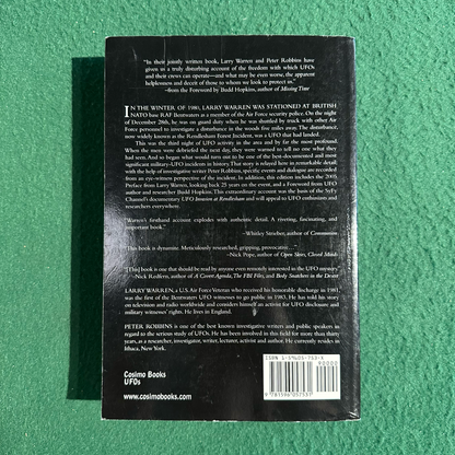 Non-Fiction Paperback: Larry Warren and Peter Robbins - Left at East Gate