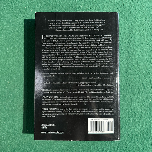 Non-Fiction Paperback: Larry Warren and Peter Robbins - Left at East Gate