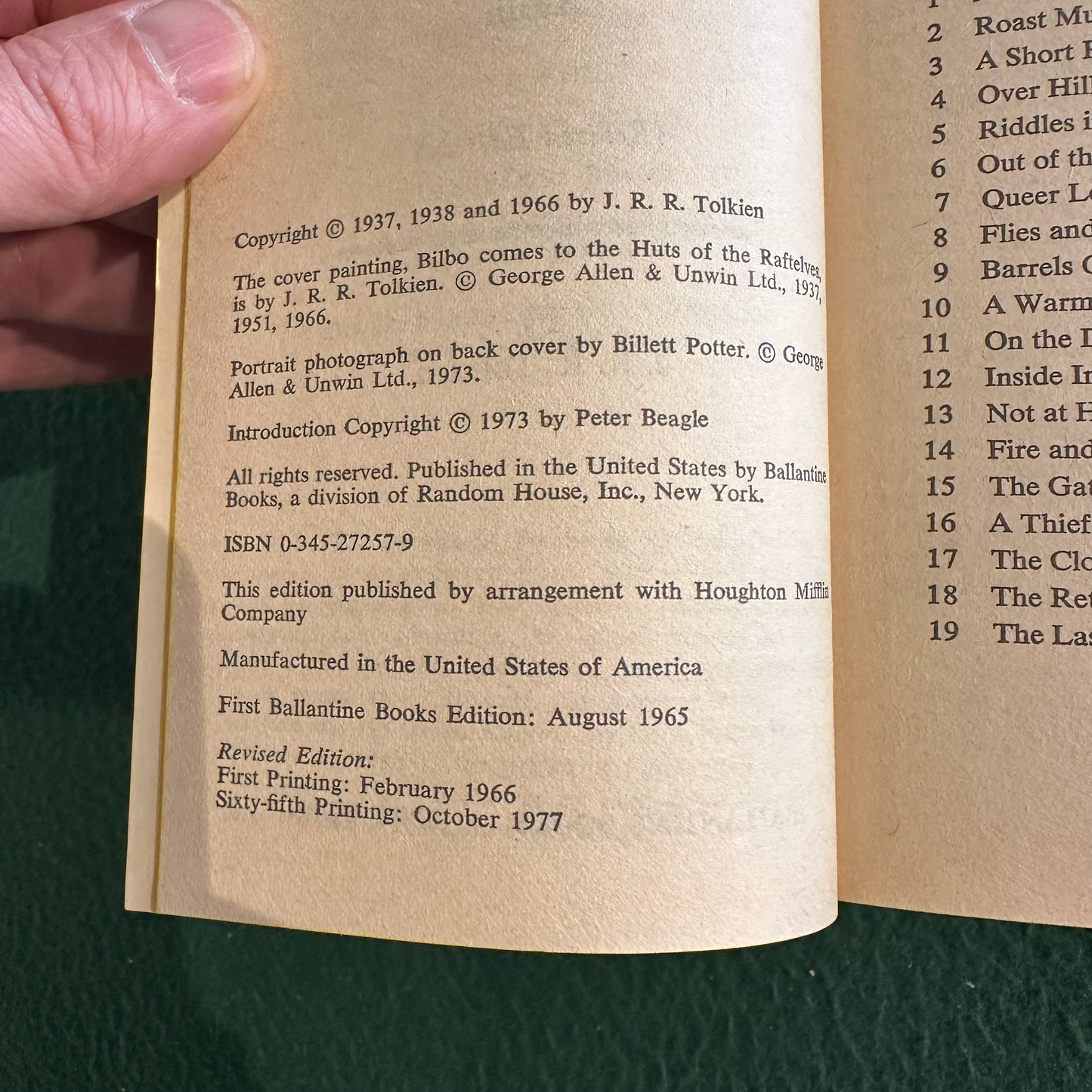 Vintage Fantasy Paperbacks: JRR Tolkien - The Hobbit and The Lord of the Rings Box Set