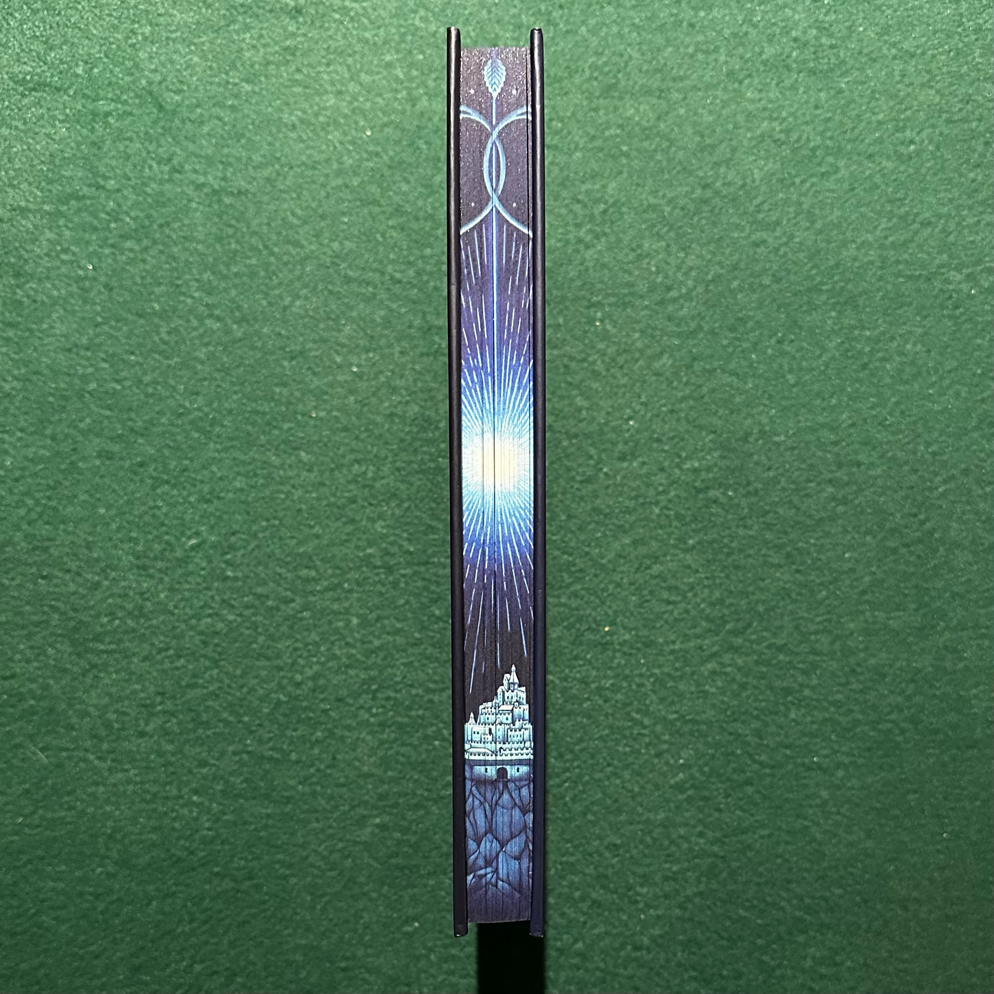 Vintage Fantasy Hardback: Neil Gaiman - Stardust Lit Joy Edition