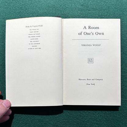 Vintage Fiction Hardback: Virginia Woolf - A Room of One's Own FIRST EDITION EARLY REPRINT