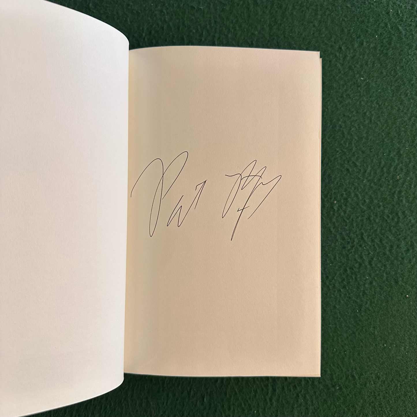 Fantasy Hardcover: Patrick Rothfuss - The Name of the Wind SIGNED