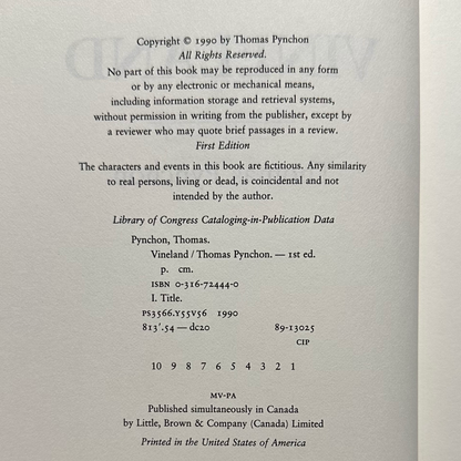Vintage Fiction Hardback: Thomas Pynchon - Vineland FIRST EDITION/PRINTING