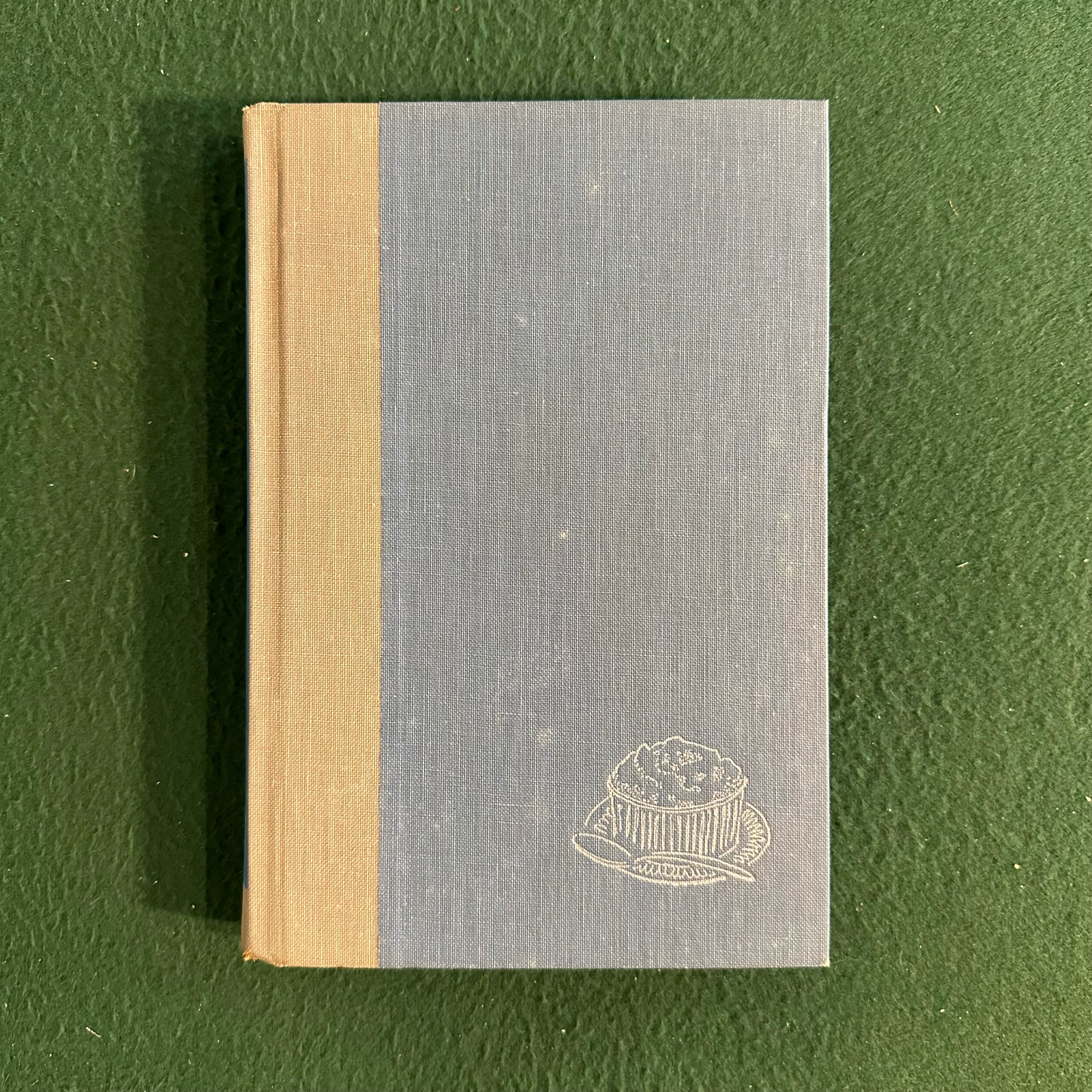 Vintage Cookbook Hardcover: Frederica L Beniert - The Art of Making Souffles