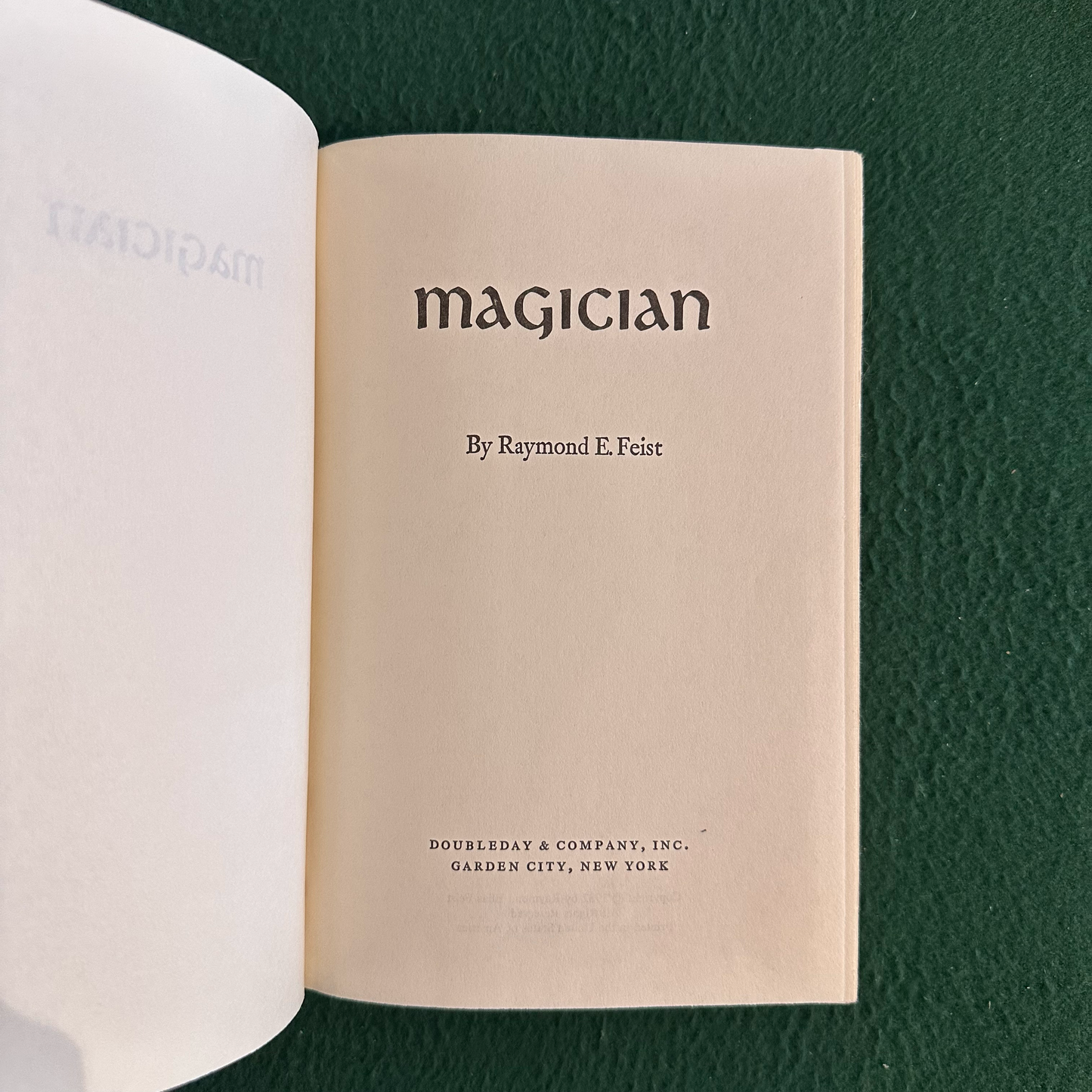 Vintage Fantasy Hardcover: Raymond E Feist - Magician BCE