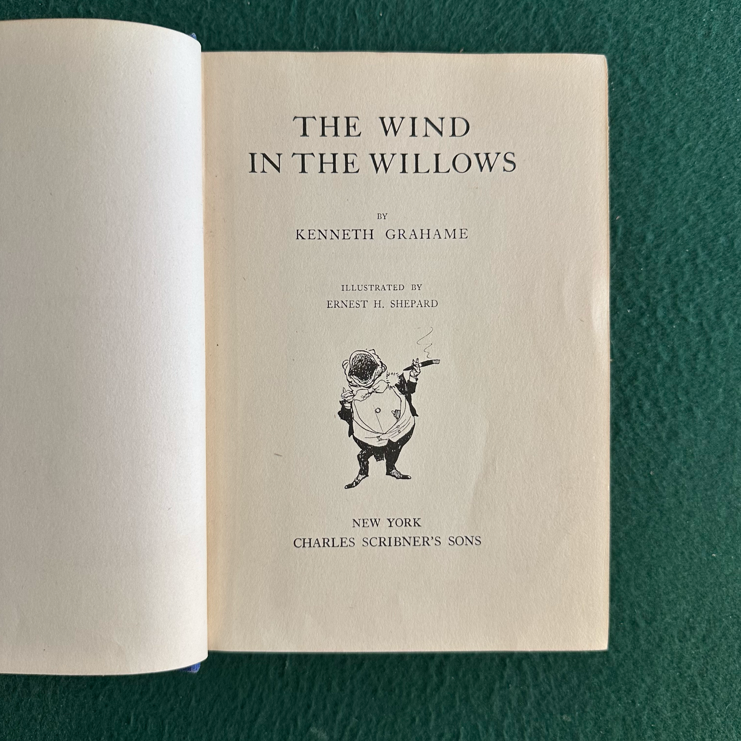 Vintage Fiction Hardback: Kenneth Grahame - The Wind in the Willows Illustrated THIRD EDITION
