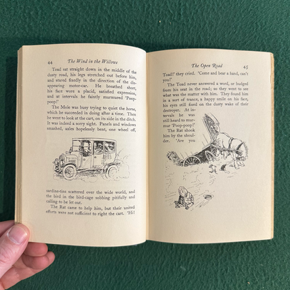 Vintage Fiction Hardback: Kenneth Grahame - The Wind in the Willows Illustrated THIRD EDITION