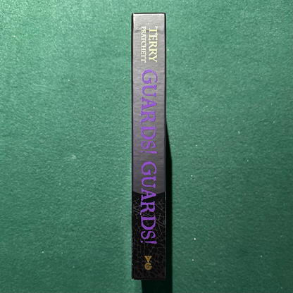 Fantasy Hardback: Terry Pratchett - Guards! Guards! ARTIST SIGNED LIMITED EDITION