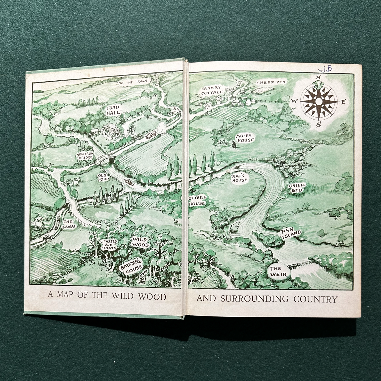 Vintage Fiction Hardback: Kenneth Graham - The Wind in the Willows