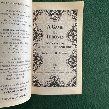 Vintage Fantasy Paperback: George RR Martin - A Game of Thrones