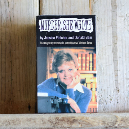Vintage Fiction Paperbacks: Jessica Fletcher and Donald Bain - Murder, She Wrote
