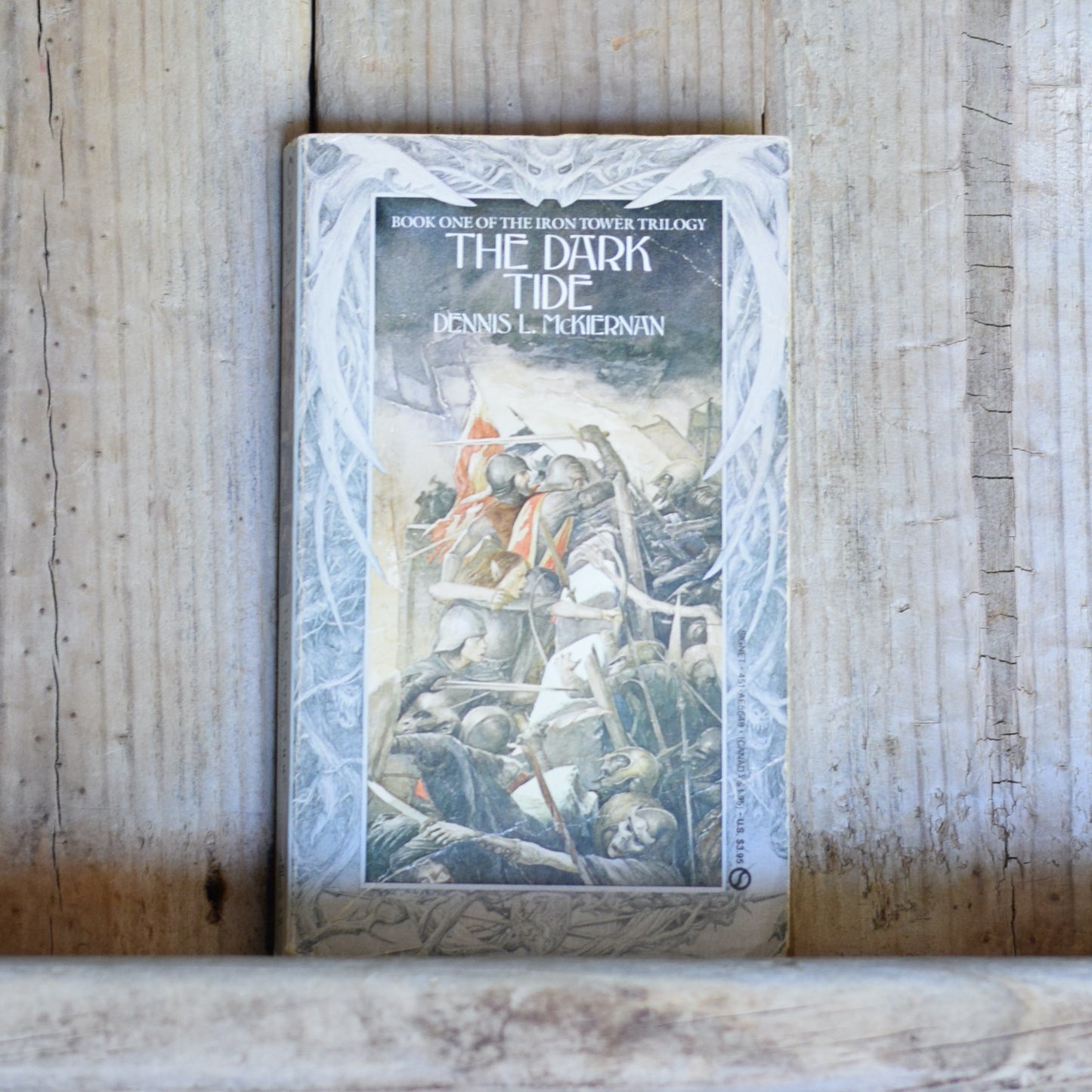 Vintage Fantasy Paperback: Dennis L McKiernan - The Dark Tide